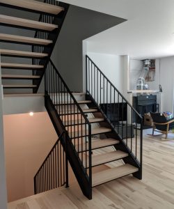 Escaliers style industriel